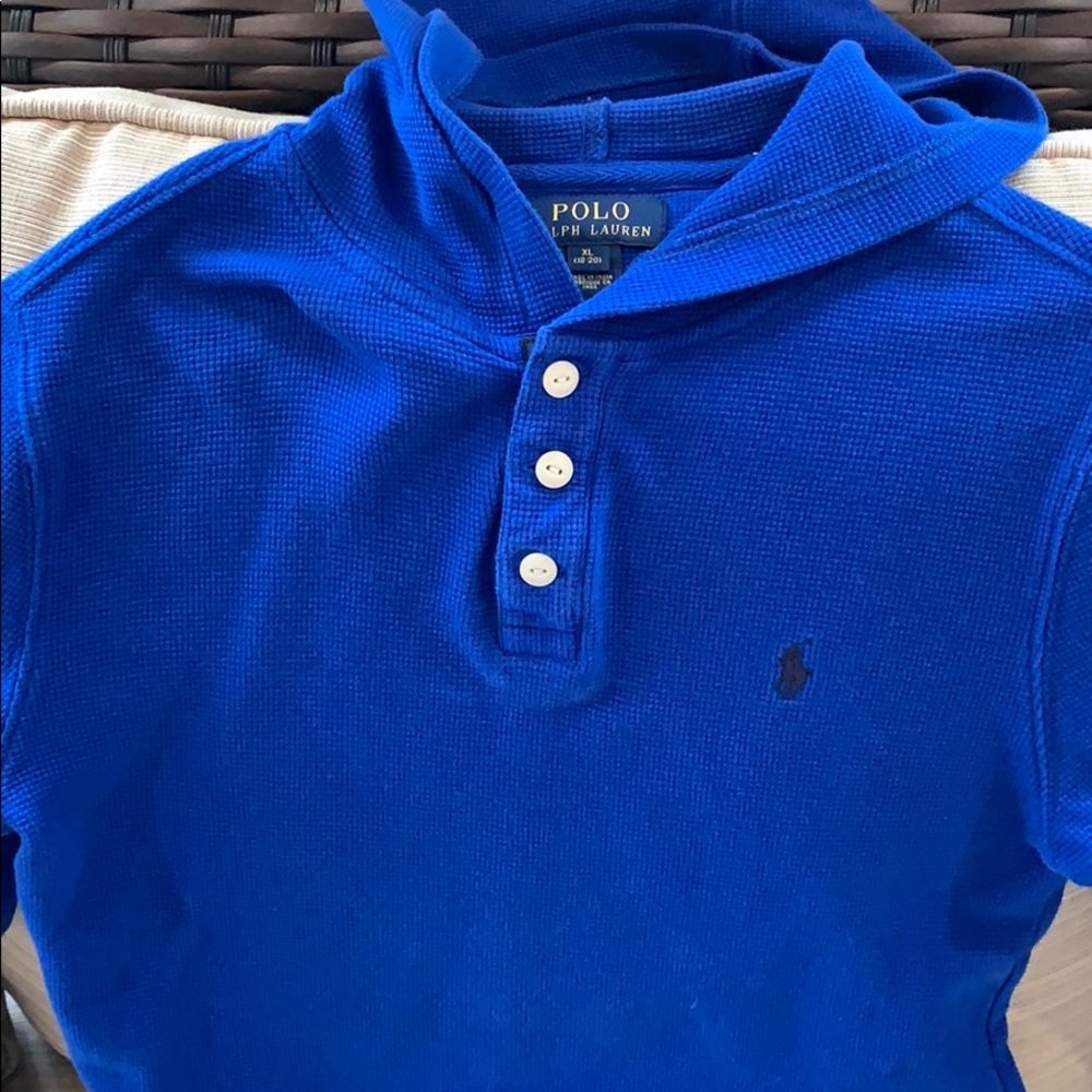 Boys top